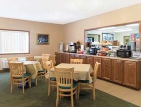 Super 8 by Wyndham Poplar Bluff Missouri