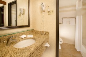 Days Inn by Wyndham Rolla