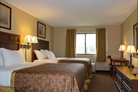 Greenlight Inn & Suites