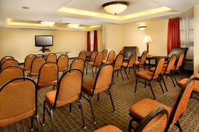 Drury Inn & Suites St. Joseph
