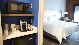 Holiday Inn Express Hotel & Suites Sedalia