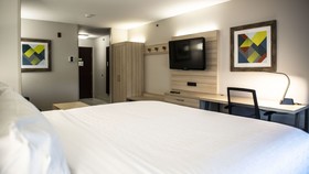 Holiday Inn Express Hotel & Suites Sedalia