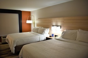 Holiday Inn Express Hotel & Suites Sedalia