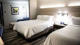 Holiday Inn Express Hotel & Suites Sedalia