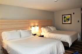Holiday Inn Express Hotel & Suites Sedalia