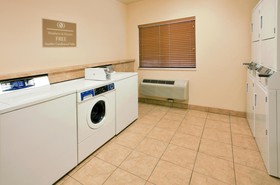 Candlewood Suites Springfield South