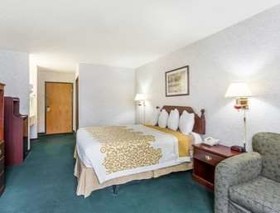 Days Inn by Wyndham Battlefield Rd/Hwy 65