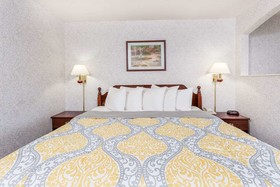 Days Inn by Wyndham Battlefield Rd/Hwy 65