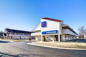 Motel 6 Springfield North