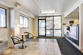 Motel 6 Springfield North