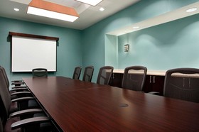 Aviator Hotel & Suites, BW Signature Collection