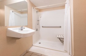 Aviator Hotel & Suites, BW Signature Collection