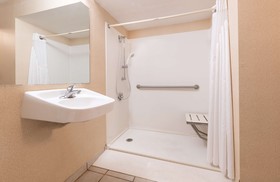 Aviator Hotel & Suites, BW Signature Collection