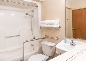 Aviator Hotel & Suites, BW Signature Collection