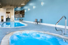 Aviator Hotel & Suites, BW Signature Collection