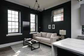 Bordeaux - Luxe LF Square Apts with Rooftop by Zencity