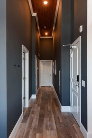 Bordeaux - Luxe LF Square Apts with Rooftop by Zencity
