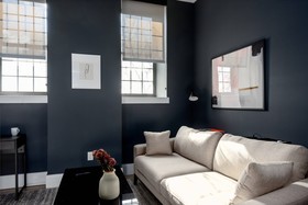 Bordeaux - Luxe LF Square Apts with Rooftop by Zencity