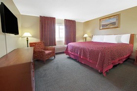 Days Inn & Suites by Wyndham St. Louis/Westport Plaza