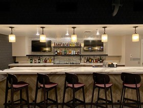 DoubleTree by Hilton St. Louis Airport