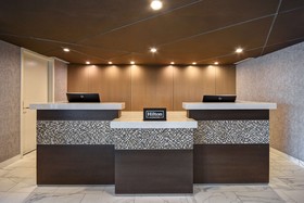DoubleTree by Hilton St. Louis Airport