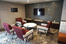 DoubleTree by Hilton St. Louis Airport
