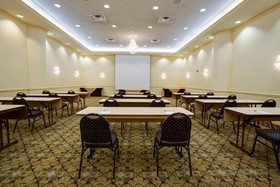 Drury Inn & Suites Convention Center