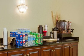 Drury Inn & Suites Convention Center