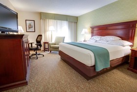Drury Inn & Suites Convention Center