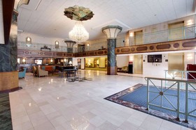 Drury Inn & Suites Convention Center
