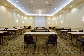 Drury Inn & Suites Convention Center