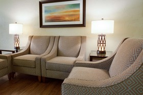 Drury Inn & Suites Convention Center