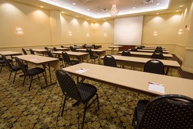 Drury Inn & Suites Convention Center