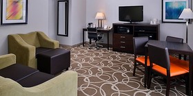 Elimwood Hotel