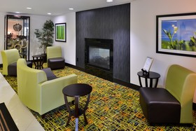 Elimwood Hotel