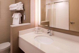 Fairfield Inn & Suites St. Louis Westport