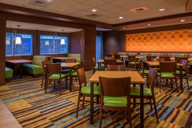 Fairfield Inn & Suites St. Louis Westport