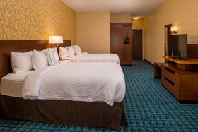 Fairfield Inn & Suites St. Louis Westport