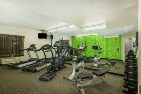 La Quinta Inn & Suites by Wyndham St. Louis Westport