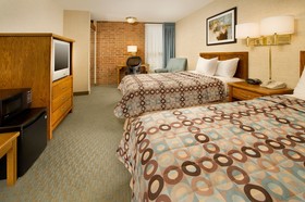 Pear Tree Inn St. Louis Airport