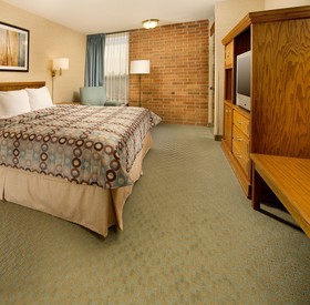 Pear Tree Inn St. Louis Airport