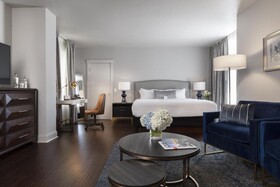 Seven Gables Inn