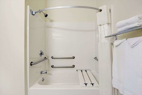 Travelodge by Wyndham St. Louis