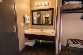 Cobblestone Inn & Suites Trenton