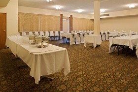 Travelodge Diamond Inn