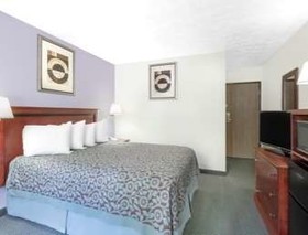 Days Inn by Wyndham Warrensburg