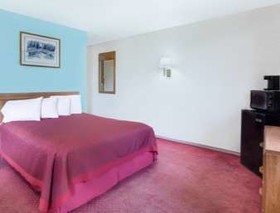 Days Inn by Wyndham Warrensburg