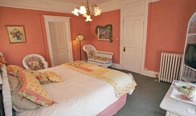Hickory House Inn
