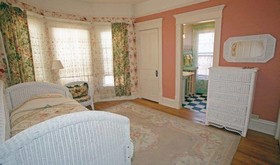 Hickory House Inn