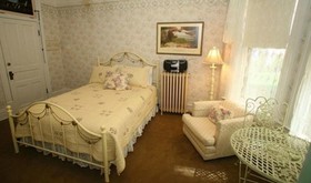 Hickory House Inn